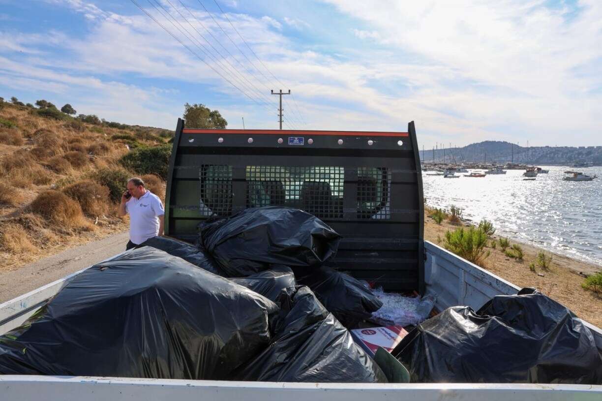 Gümbet Sahili’nde Dünya Temizlik Günü Buluşması: Yarım Tona Yakın Atık Toplandı 5